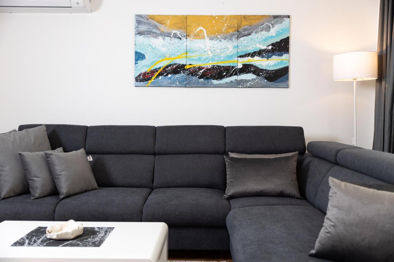 Relax Fiume Apartment Bagian luar foto